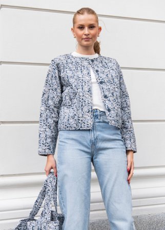 MISSMAYA - Adele Jacket Soft Sea - M/L