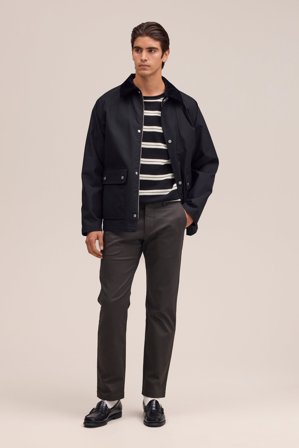 NN.07 Theo Chino Herre Mørkegrøn Økologisk Bomuld