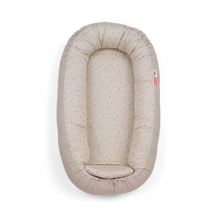 Done by Deer Cozy Babynest Sand, Tøj & Bolig, Sengetøj, Dyner & Puder, Babymadrasser