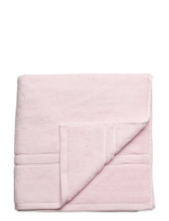 Premium Towel 70X140 Home Textiles Bathroom Textiles Towels & Bath Towels Lyserød GANT