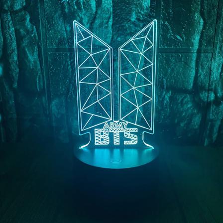 Kpop BTS Bangtan Boys 3D LED Optisk Illusionslampe for Soverom, Bordlampe med Fjernkontroll, 7 Fargeendringer, Dimbar, Akryl Visuell Nattlampe