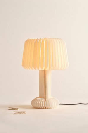 Jotex - RILYNN bordlampe Hvit - Kjøp Bordlamper hos Jotex