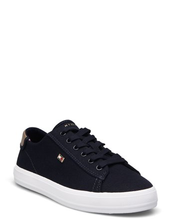 Tommy Hilfiger | Vulc Canvas Lace Up Sneaker | 36