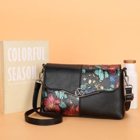 Dam Handväska Retro Mode Mjukt Läder Axel Bärbar Messenger Bag Magnolia
