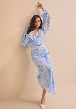 Bubbleroom Occasion - Belted Chiffon Midi Dress - Blue/Floral