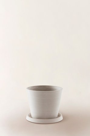 Jotex - Plantepotte Med Fat ø 31 Cm Hvit - MALCOLM - Kjøp Hagekrukker hos Jotex