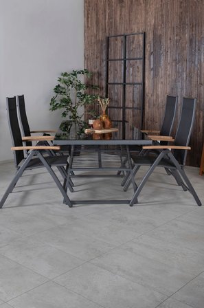 Venture Home - Spisegruppe Dallas med 4 stk spisestoler Panama - Svart - Spisegrupper - Fra Homeroom