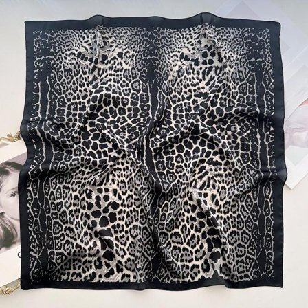 Endless Satengskjerf Bandana Leopard Sort