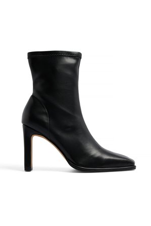NA-KD Slim Ankle Boots - Støvler - Sort - EU 39