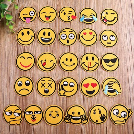 Broderi-lapp 26 stk Emoji-udtryk Sy Jern-på-lapper Børns Jern-på-Ecusson til Tøj T-shirt Jeans Jakke Taske DIY