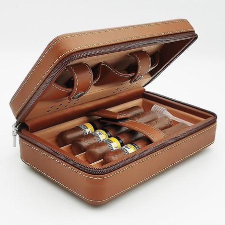 Läder Travel Humidor, 4 Cigarrer Svart Brun