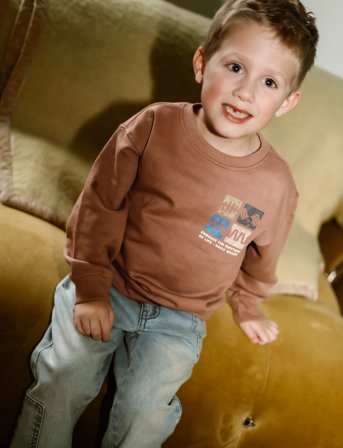 Daily 7 Oversized Sweater Artwork - Brown - 122