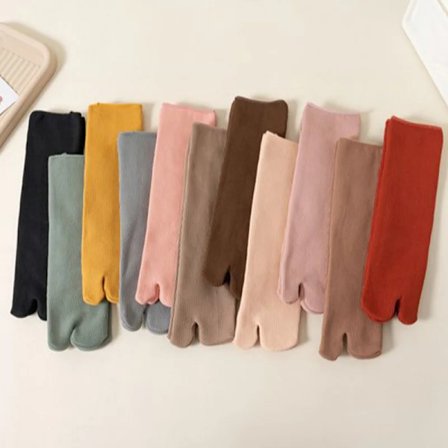 Winter Japanese Split Toe Tabi Socks Women Men Solid Color Kimono Two Fingers Socks Cute Two Fingers Flip Flops Hosiery