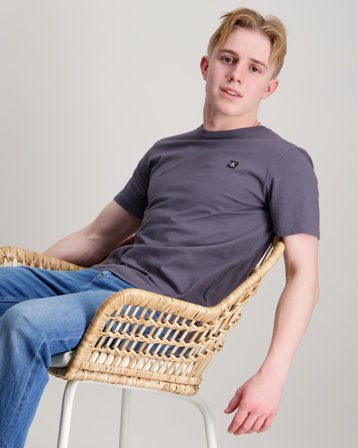 Calvin Klein MONO MINI BADGE REG T-SHIRT Szary T-shirty Chłopiec - Kids Brand Store