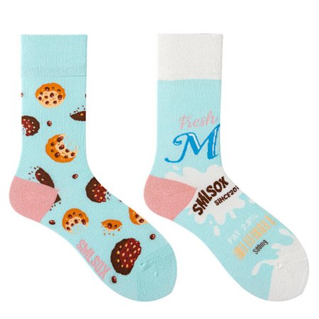 5 par Många stilar av AB-strumpor asymmetriska kreativa trendiga strumpor roliga par mandarinanka färgade mellanhöga strumpor