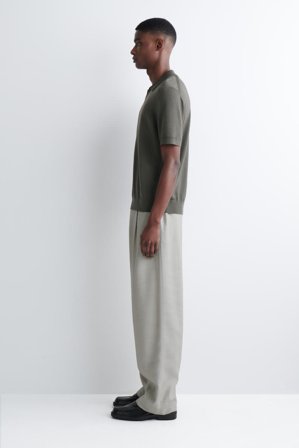 COS Homme Polo En Laine Mérinos À Col Ouvert