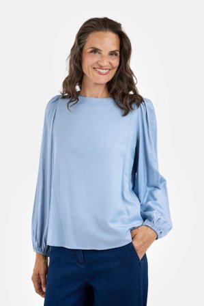 B. COPENHAGEN - Bluse - Lys Blå - Puffærmer