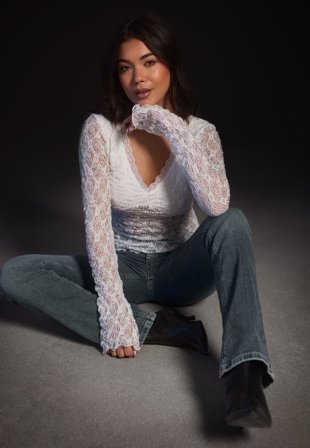 BUBBLEROOM V-Neck Lace Top Vaatteet