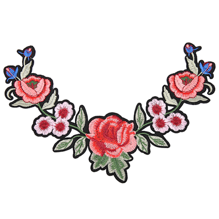 V-kauluksen ruusuvaatteiden kirjailtu korjaus DIY-koriste rautaommel tarra appliikki käsityötarvike