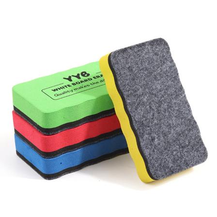 4 kpl magneettista valkotaulupyyhettä Koko: 10,8 x 5,5 x 1,9 cm - i