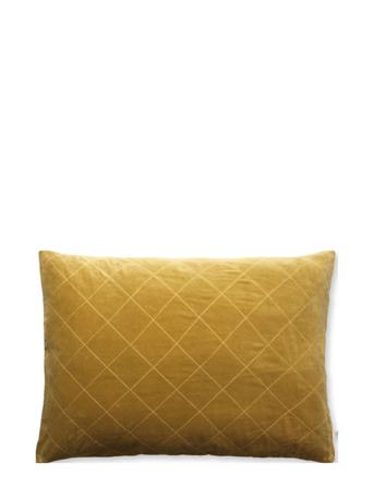 Velvet Quilt Emb, Cushion 50X70 Cm Home Textiles Cushions & Blankets Cushions Gul Rosemunde