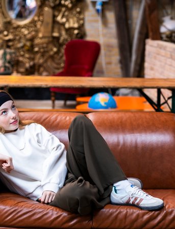 Hound Sweatshirt - White - 10 y