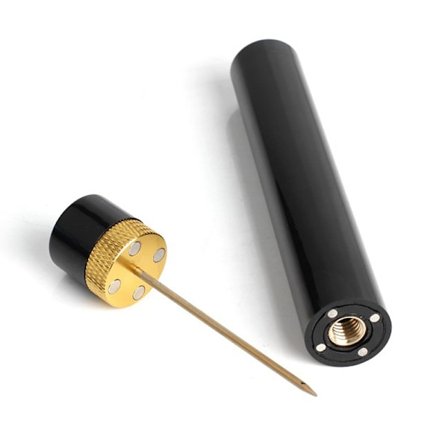 En gylden flaskeåbner, flaskeåbner, flaske