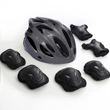 1 sportshjelm: Gratis 6-delt sæt originalt beskyttelsesudstyr Carbon black S码【46-85斤】
