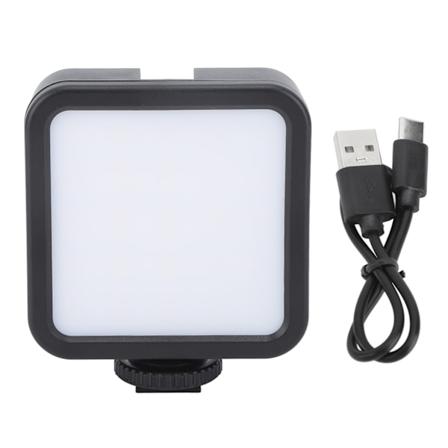 RGB-videot valot Täysi väri Kannettava valokuvausvalo 1200mAh ladattava CRI 95 3000-9000K himmennettävä 3 valaistustilaa