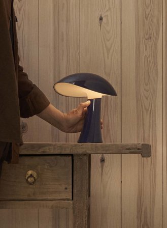 Rumee 220 oppladbar bordlampe H24 - night blue