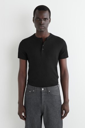 COS Homme T-Shirt Henley Côtelé Coupe Slim in Noir