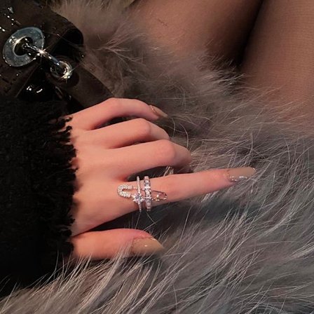 Designstift trendig cool ring för kvinnor lätt lyx high-end zirkon personlighet mode öppet pekfinger