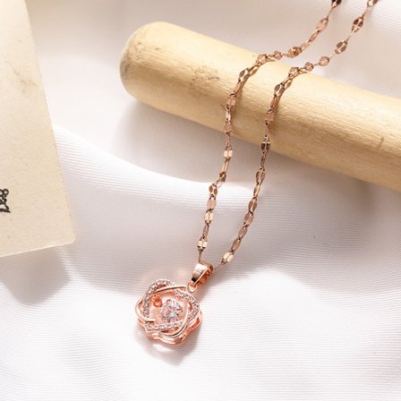 Nytt halsband i titanstål, modernt, enkelt, litet design