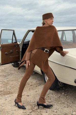 Hanna Stefansson x NA-KD - Leggings i jersey med detaljerte beltestropper - Skinny bukser - Brun - XL