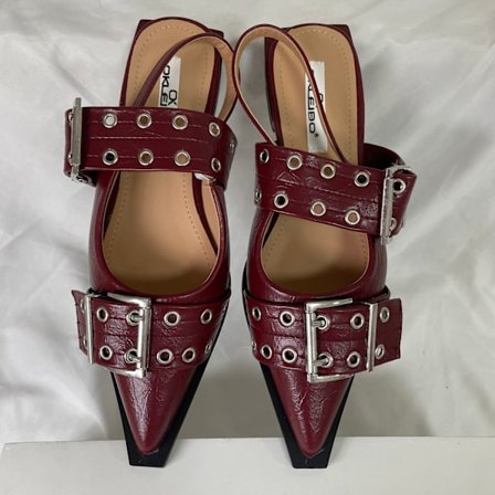 Nya kvinnor Sandaler Skor spetsig tå 2025 Vårmode Grunda Skor Slingbacks Dam Sandaler Platta Skor Stor storlek