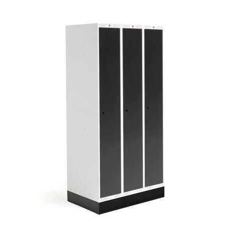 Student locker ROZ, 3 modules, 3 doors, 1890x900x550 mm, black, incl. base