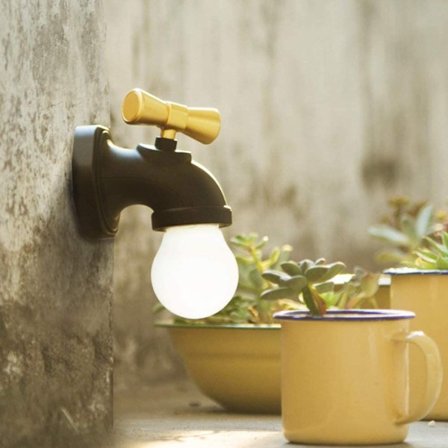 LED Smart Stemmestyrt Vegglampe, Kreativ Induksjons Kranformet Lysestake Kledning med USB-lader for Stue - Svart