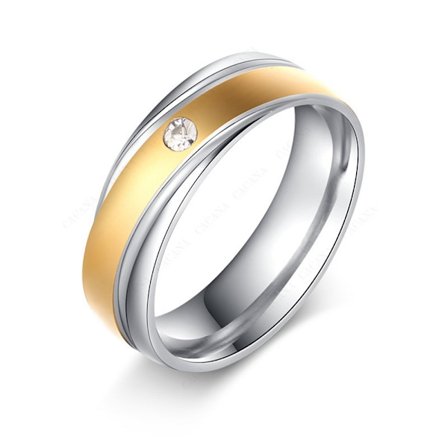 Rostfritt stål ring guldpläterad CZ