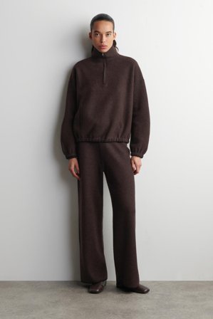 COS Femme Pull Zippé En Laine Mérinos Bouillie in Marron