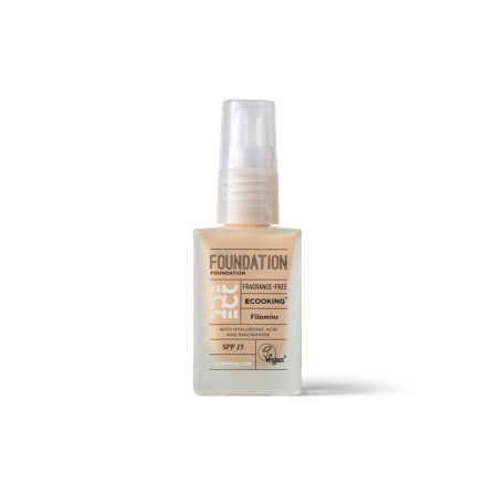 Ecooking Foundation 05 Beige med SPF15, fugtgivende Hyaluronsyre og nærende Niacinamid