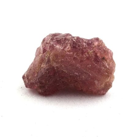 Stenar och mineraler. Rhodolit granat. 4,48 ct. Zambia.
