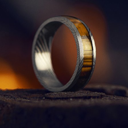 Fortis | Anello in acciaio Damasco color argento da 7 mm con intarsio in pietra occhio di tigre per uomini - Anelli in acciaio