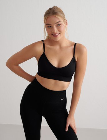 aim ́n Ribbed Seamless Deep Cut Bra - Black - S