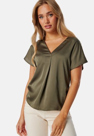 VILA Viellette V-neck S/S SATIN TOP Dusty Olive Tøj