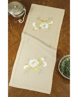 Broderikit Løber Blåbærblomster - Västgöta Broderi