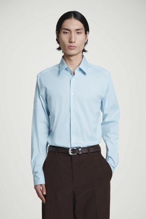 COS Men's Slim Tailored Poplin Shirt in Light Blue