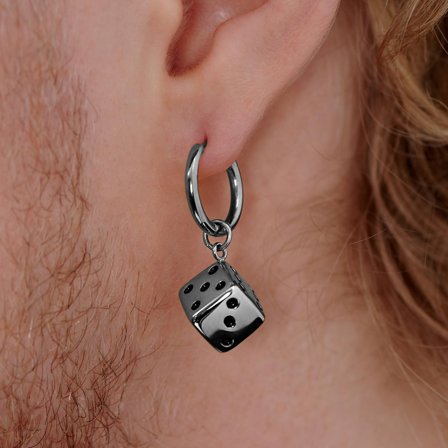 Pendiente de aro de acero plateado con colgante de dado para hombres - Pendientes de aro con colgante