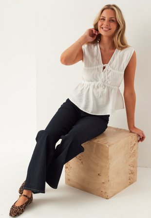 BUBBLEROOM - Viscose Tie Detail Blouse - White