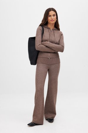 Moa Mattsson x NA-KD - Strikkebukse med brettet liv - Strikkebukser - Brun - XL