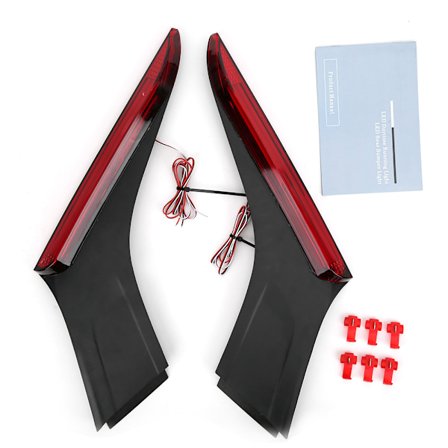 Ett par LED-ljus för bakstolpe för bilar Bromsbaklykta passar för Suzuki Swift 2017-2019